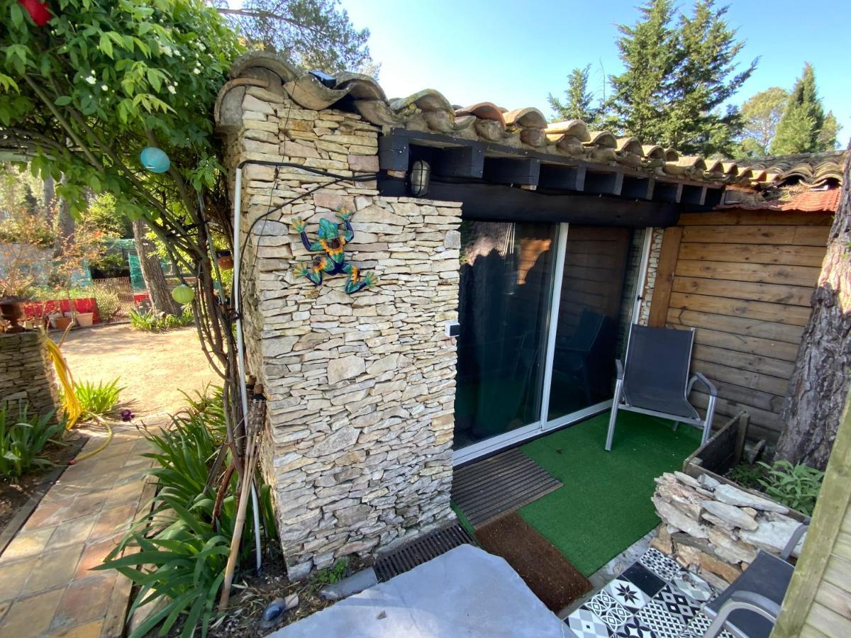 Inn 4 Bears Nîmes Exteriér fotografie