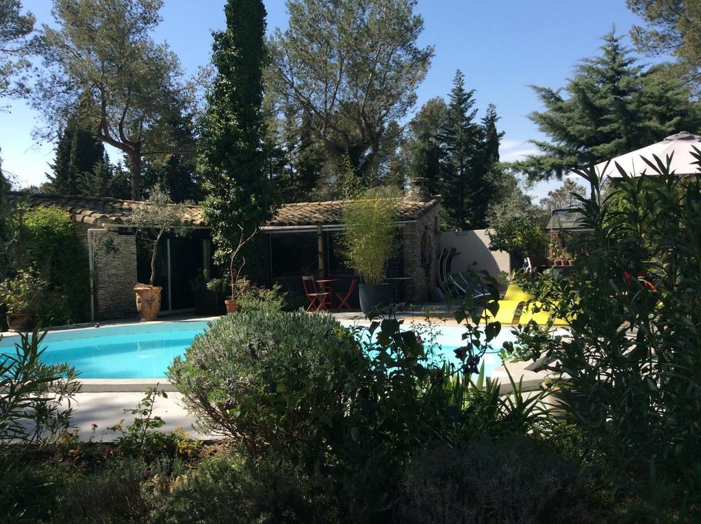 Inn 4 Bears Nîmes Exteriér fotografie